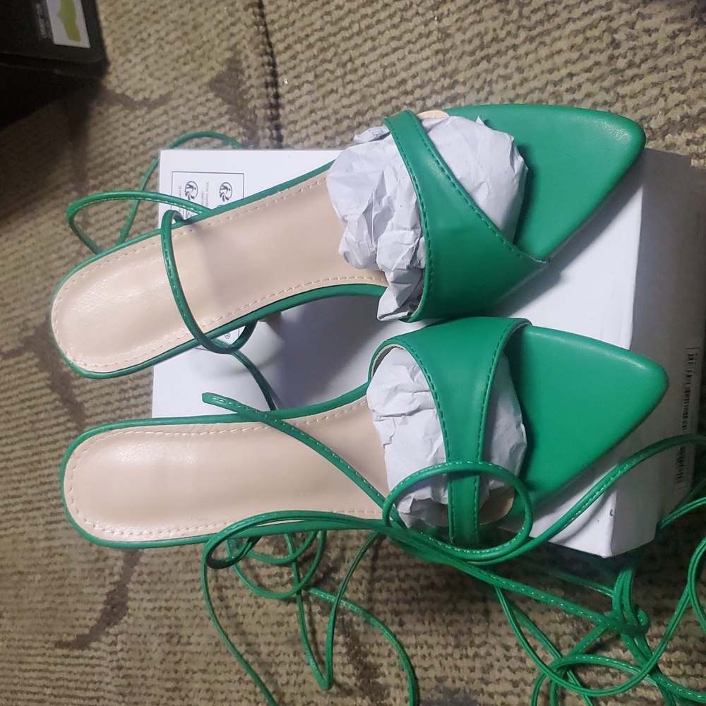 SHEIN Green High Heels with Strappy Design and Open Toe - Picture 7 of 10